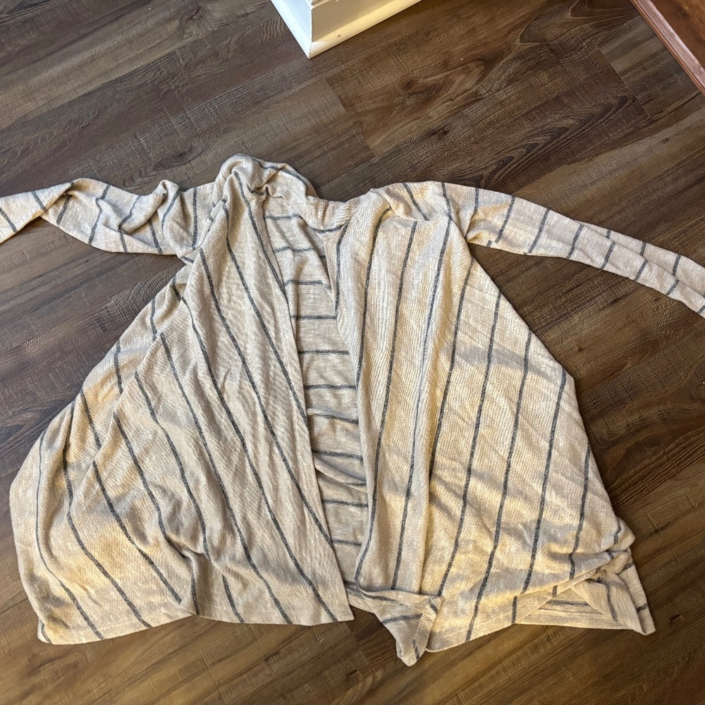 Womens American Eagle outfitters open flow cardigan size XS